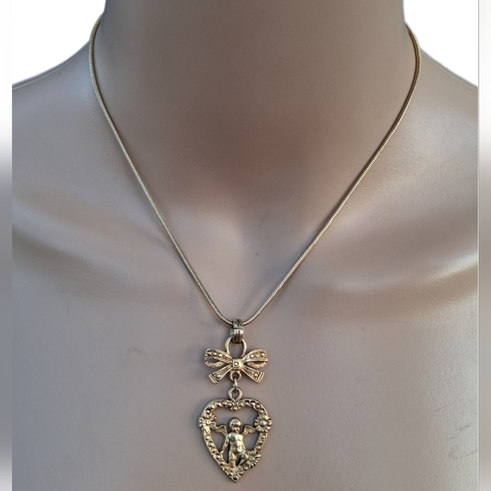 💖 Romantic Cupid Angel Bow Charm Necklace - Dainty Snake Chain